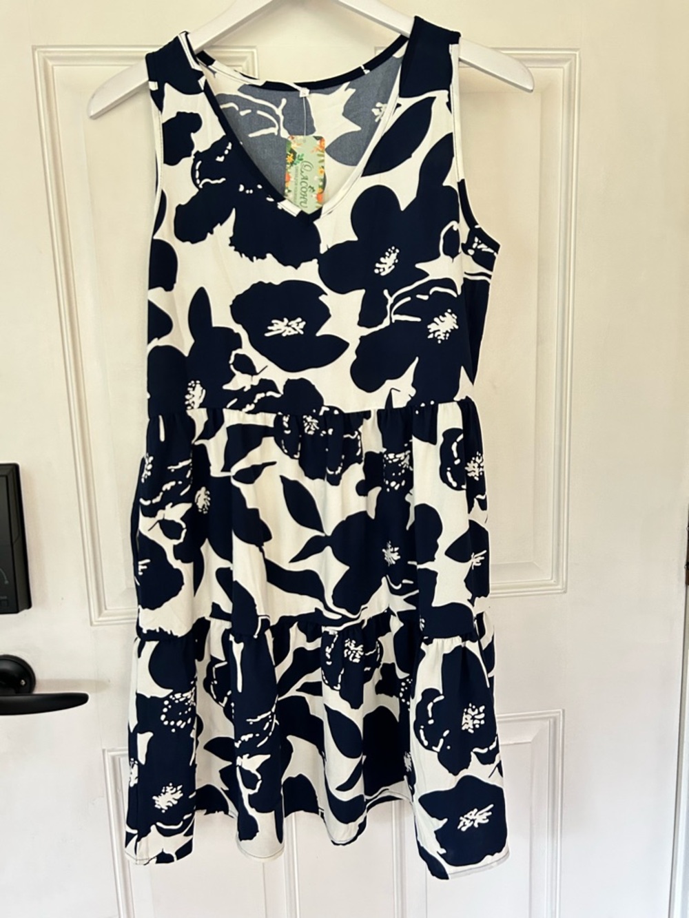 Sleeveless Tiered Floral Mini Dress - Navy & White